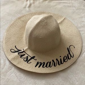 Just Married Sun Hat- NWOT